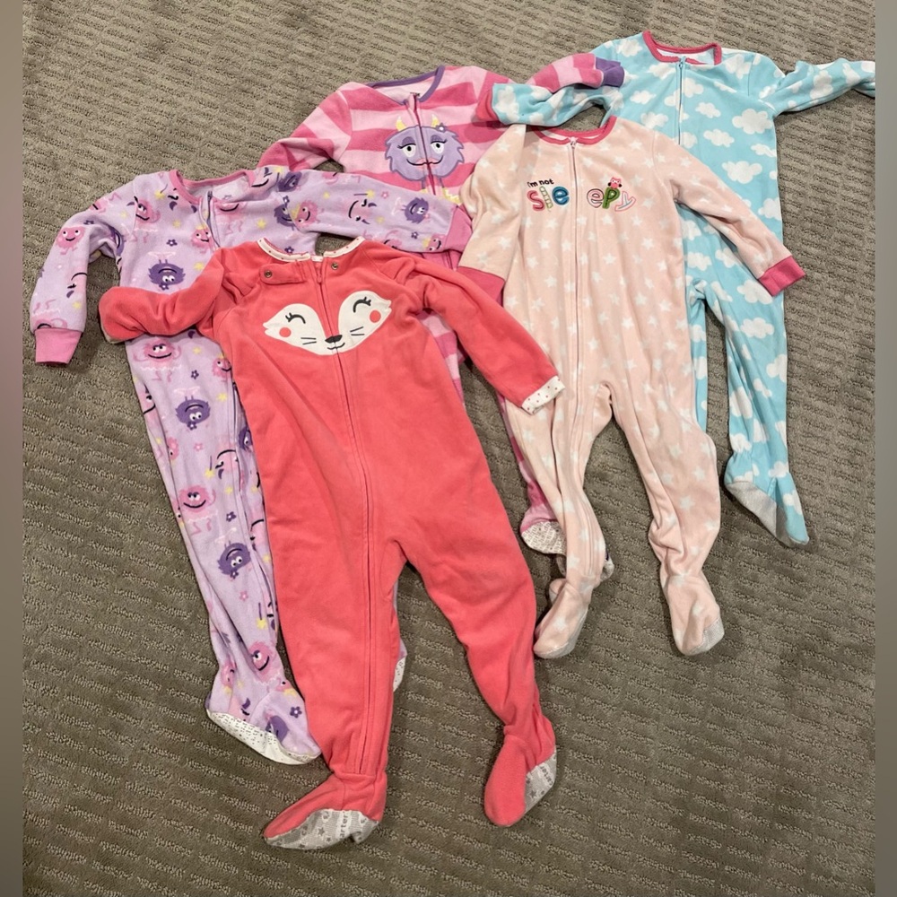 Lot of 5 fleece footie pajamas